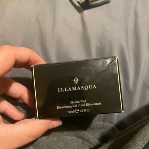 Illamasqua hydra veil